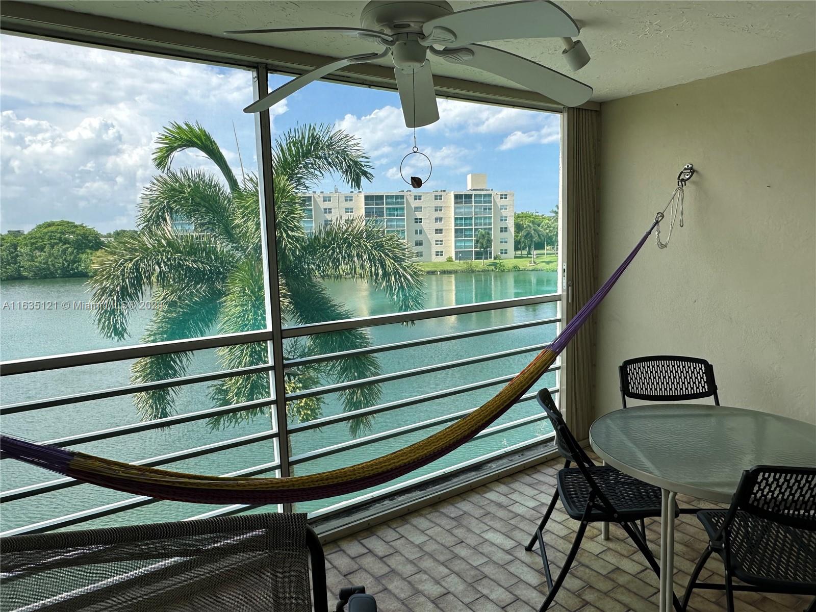 MEADOWBROOK LAKES VIEW CO - Residential