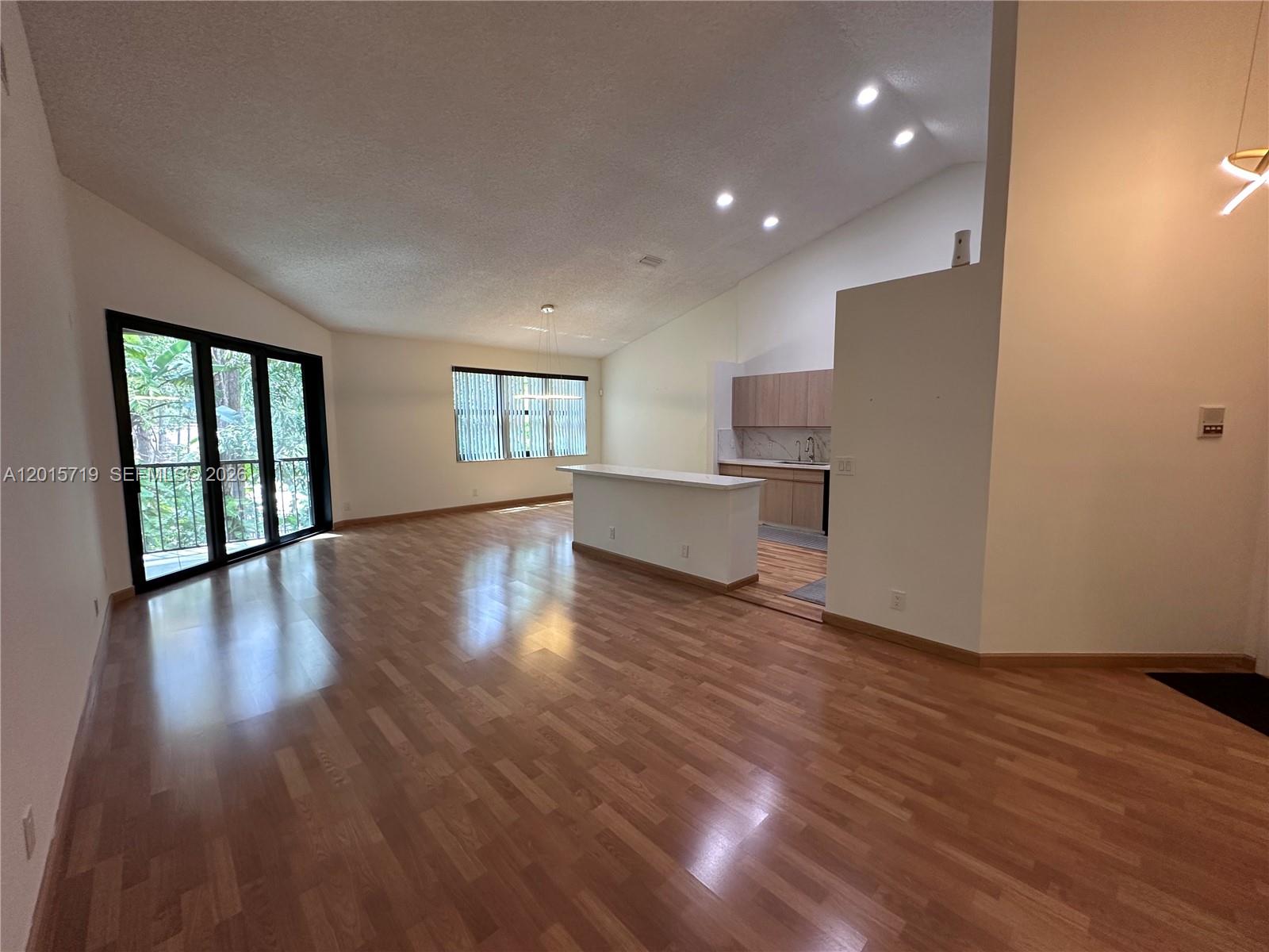 5790 Coach House Cir E