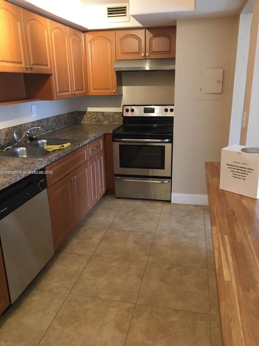 7907 SW 104th St 203H