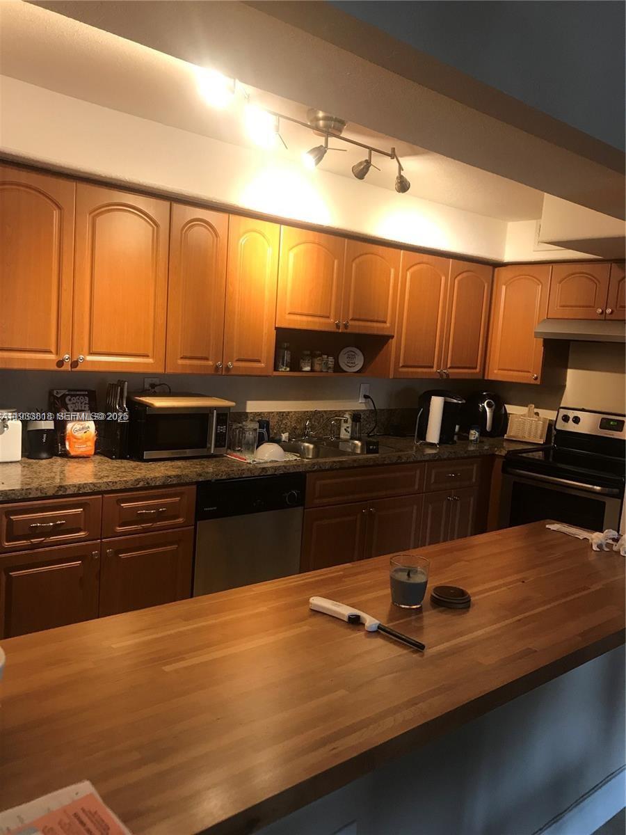 7907 SW 104th St 203H