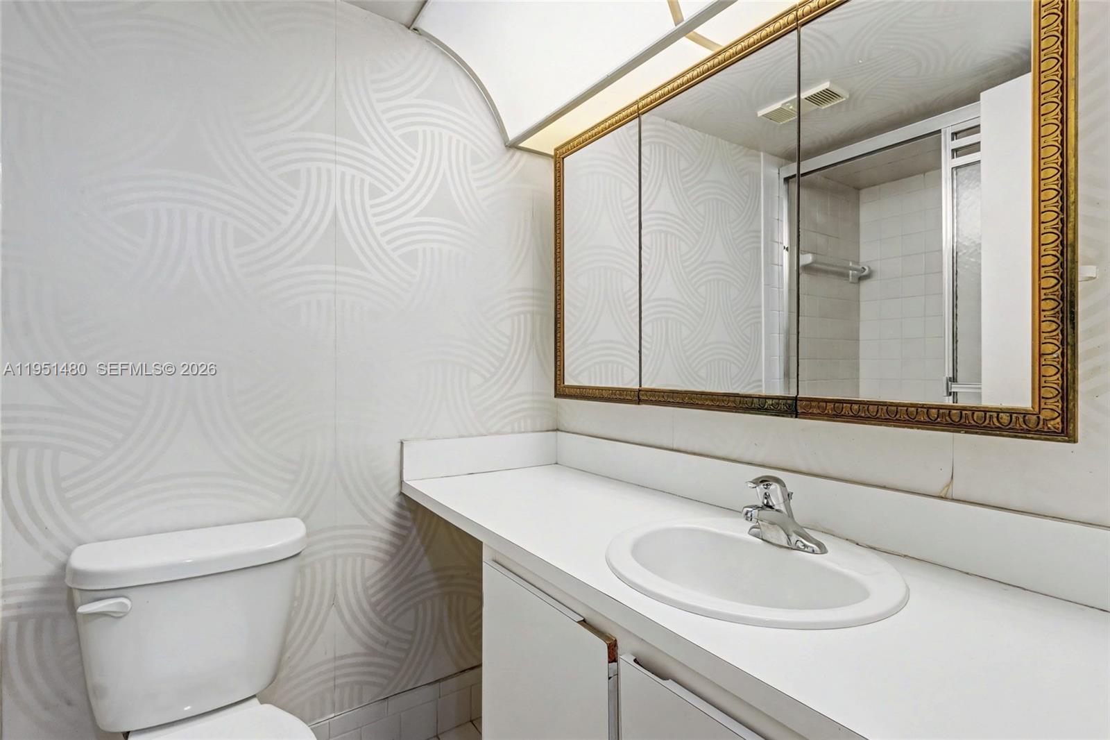 LAKES OF CARRIAGE HILLS - Residential