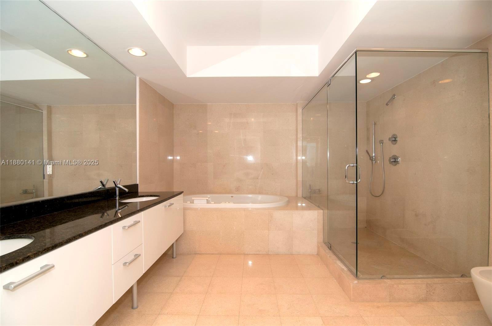 OCEAN FOUR CONDO - Residential Lease