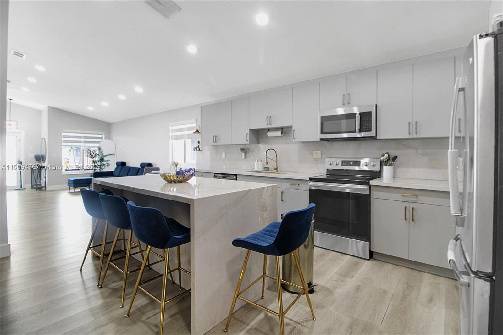 BRIGHTONS MEADOW TRACE - Residential