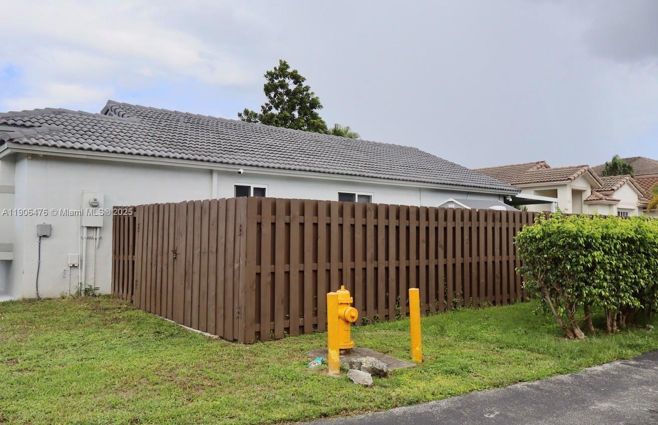 BRIGHTONS MEADOW TRACE - Residential