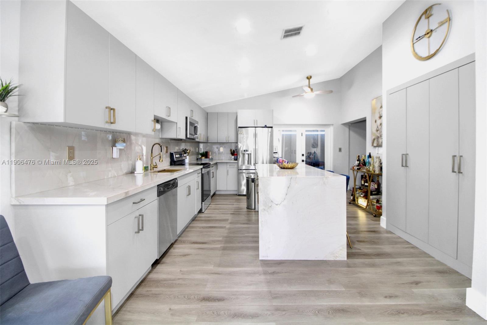 BRIGHTONS MEADOW TRACE - Residential