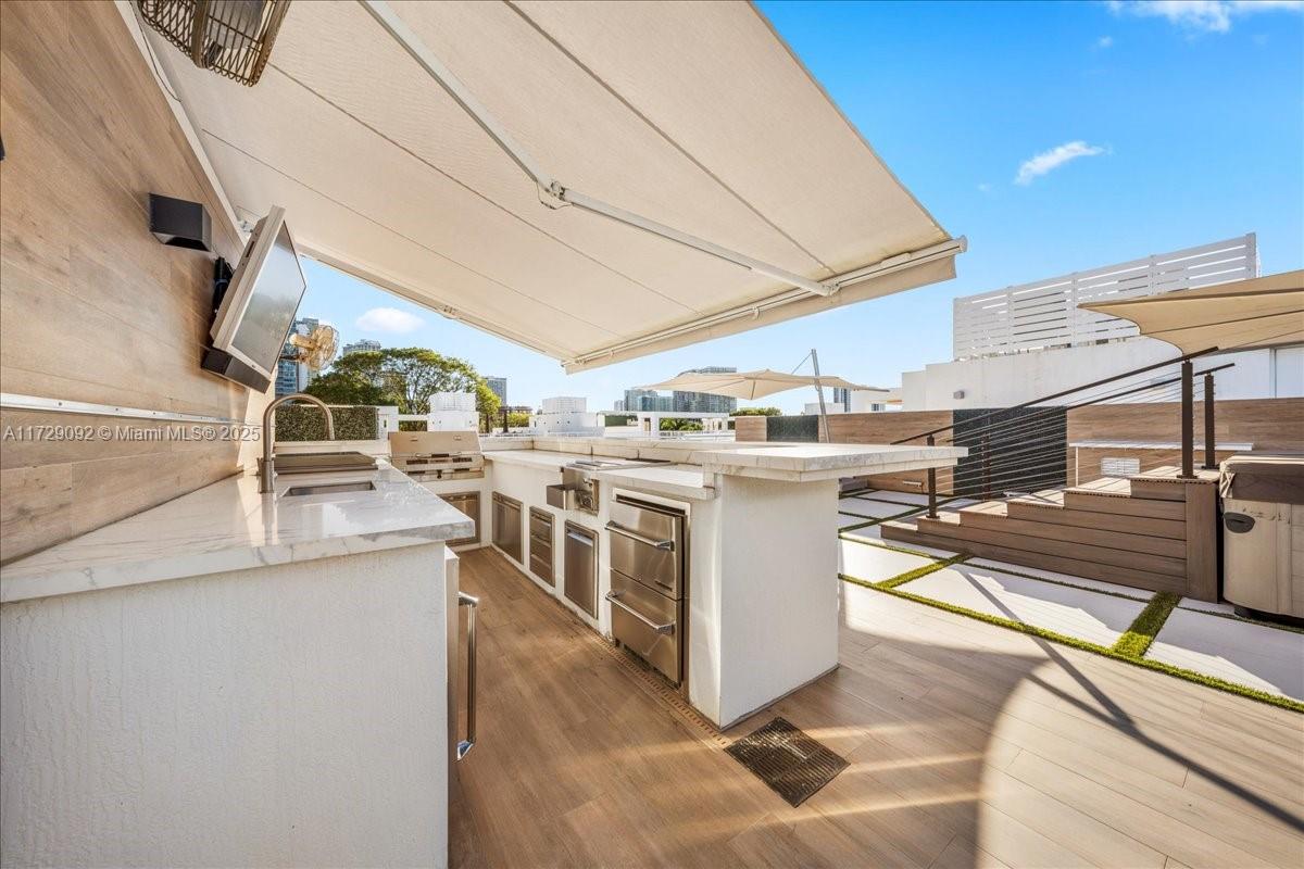 ONE BAY RESIDENCES - Residential