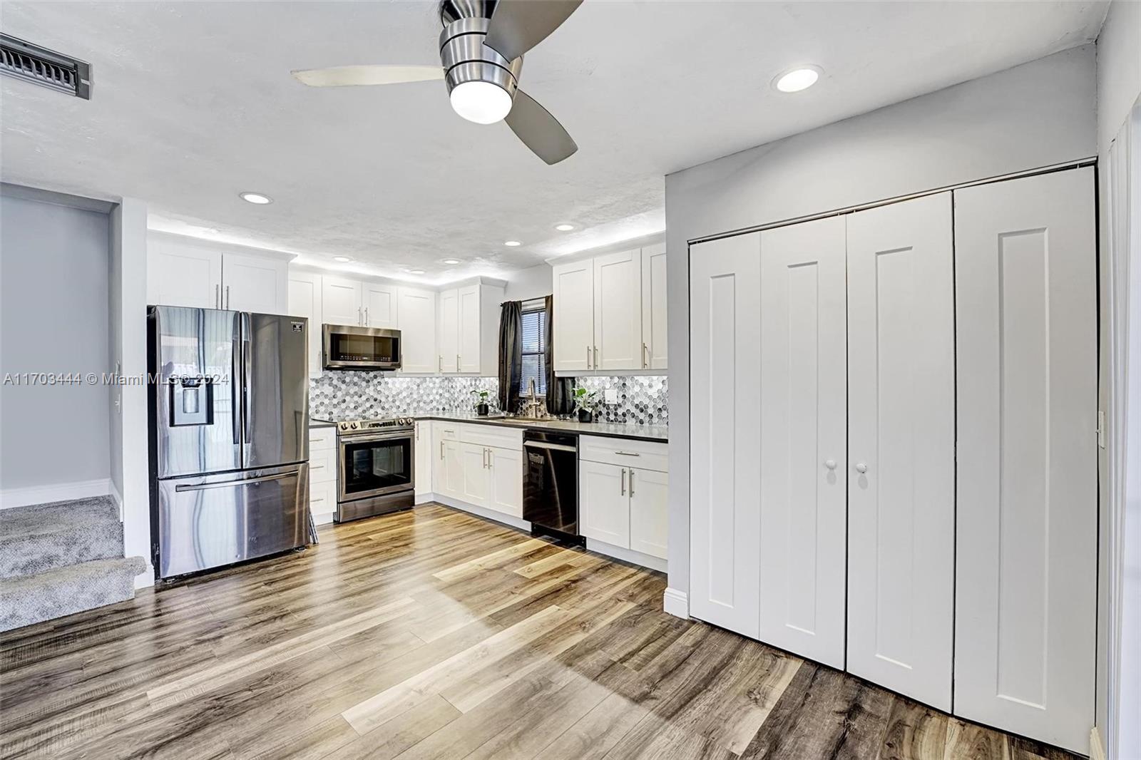 GOLFVIEW HARBOUR TOWNHOUS - Residential