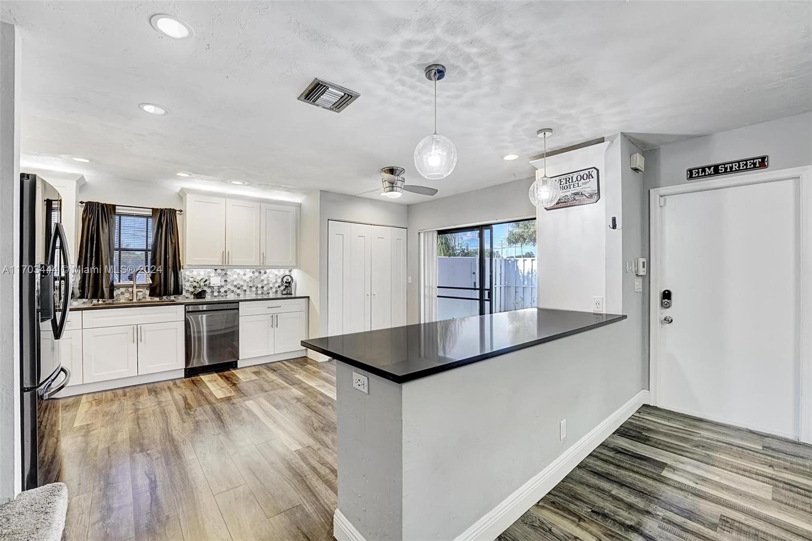 GOLFVIEW HARBOUR TOWNHOUS - Residential