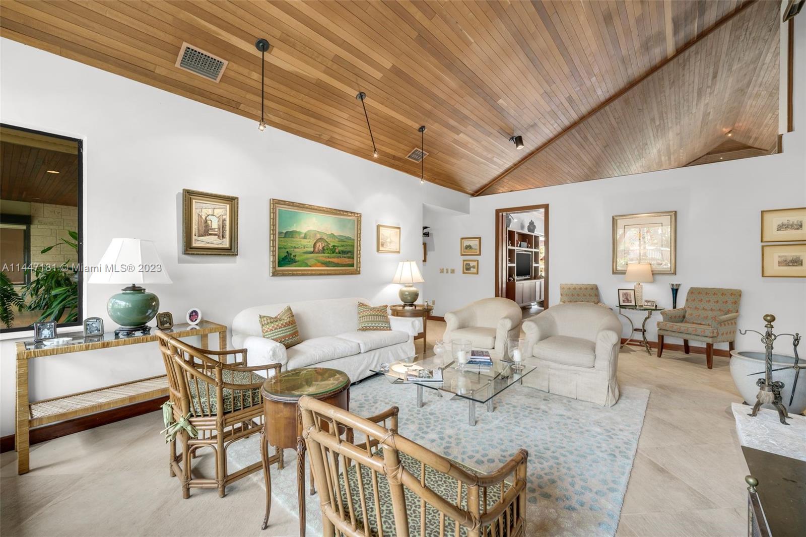 Ponce Davis - Residential