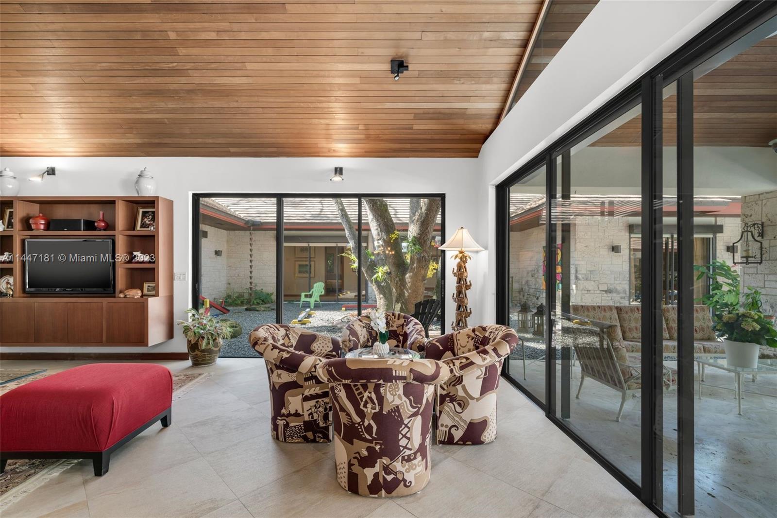 Ponce Davis - Residential