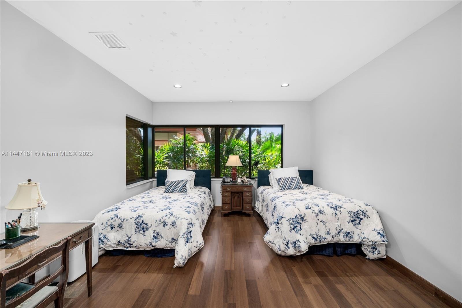 Ponce Davis - Residential