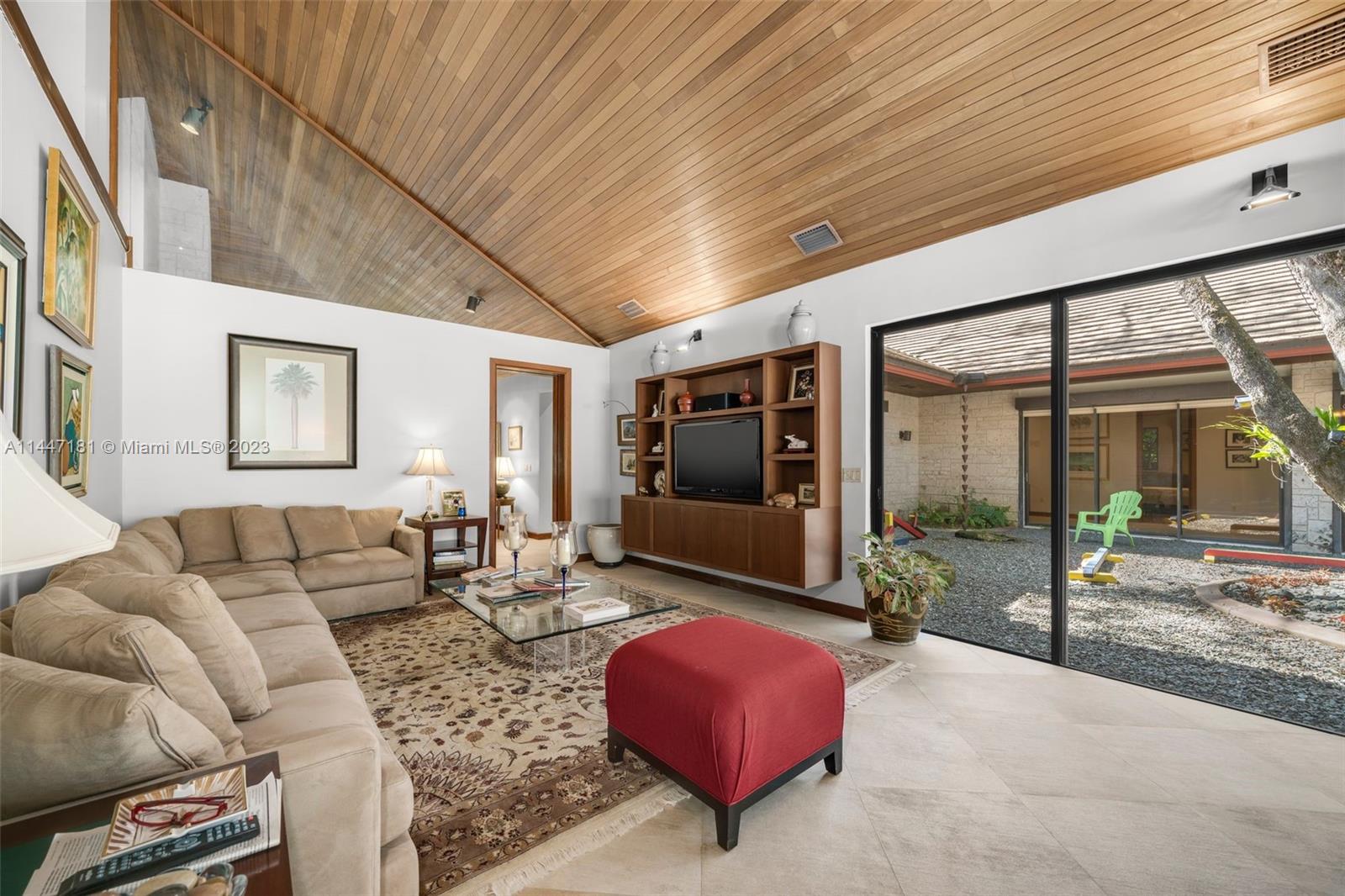 Ponce Davis - Residential