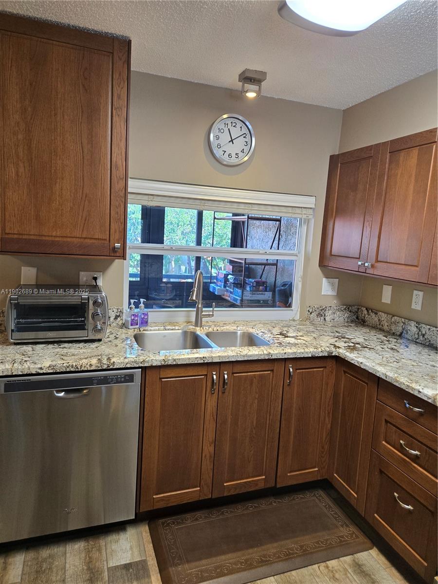 EMBARCADERO CONDO - Residential