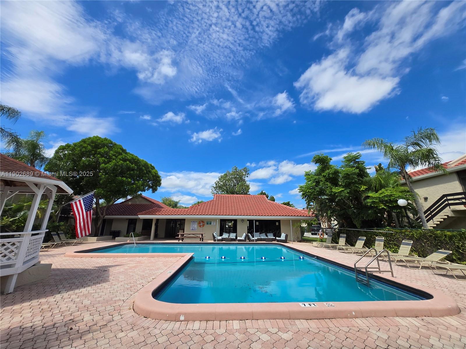 EMBARCADERO CONDO - Residential