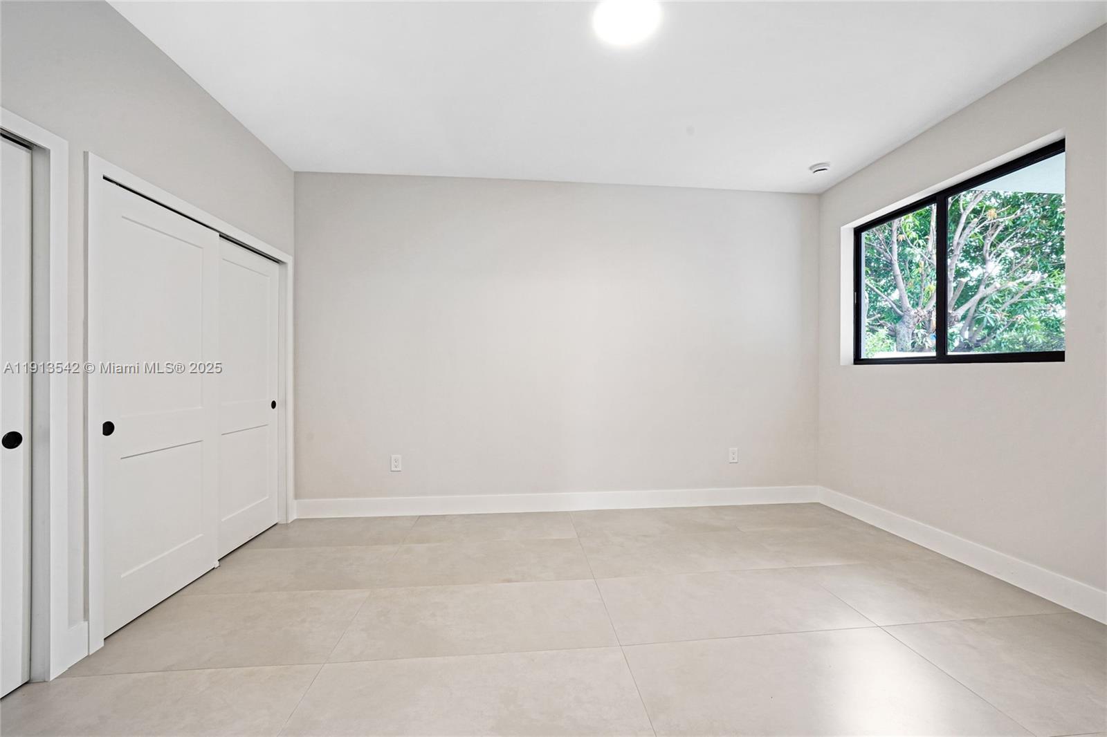 INGLESIDE PARK - Residential Lease