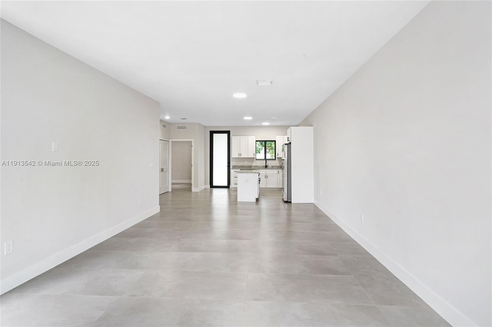 INGLESIDE PARK - Residential Lease