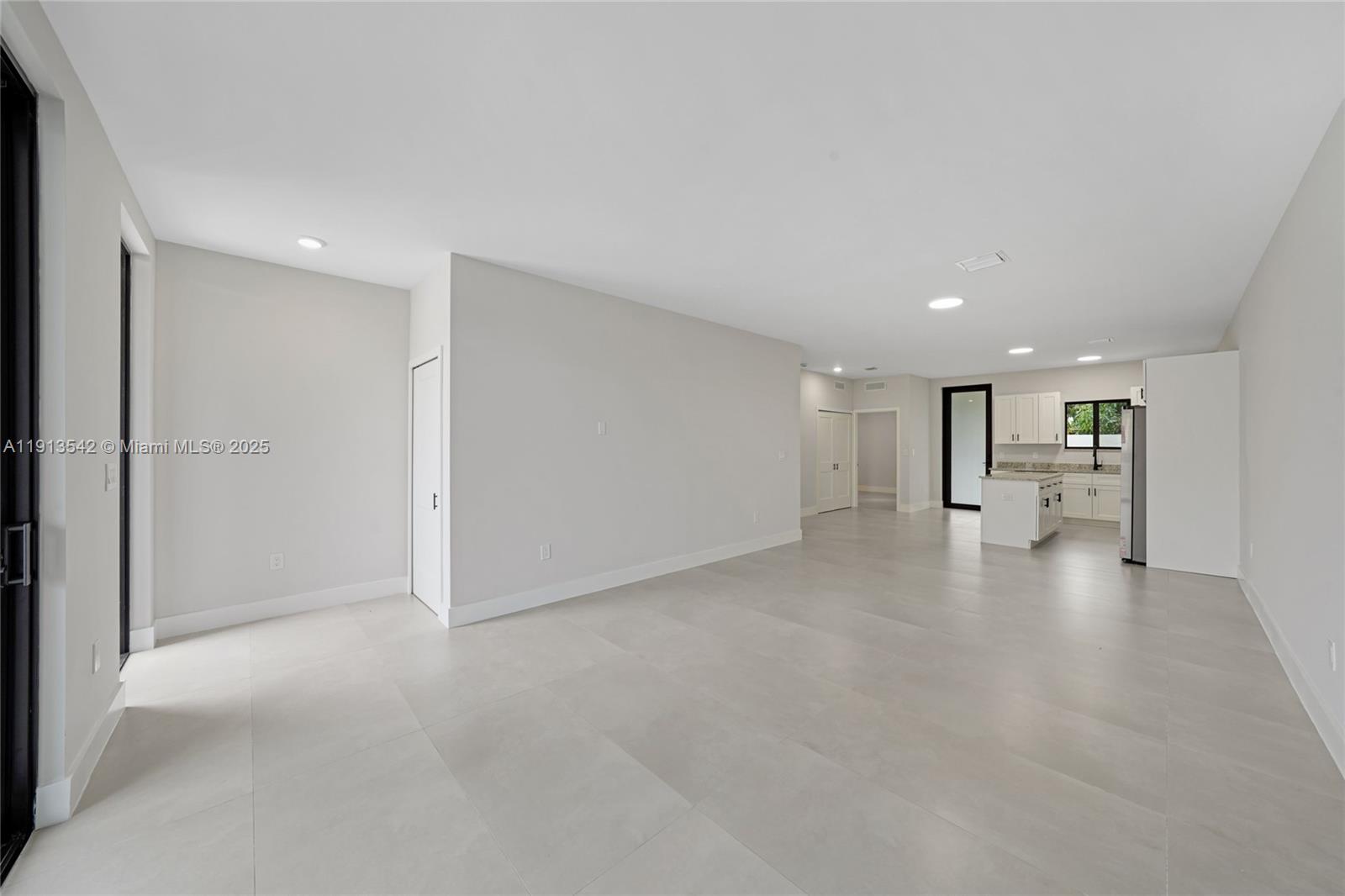 INGLESIDE PARK - Residential Lease