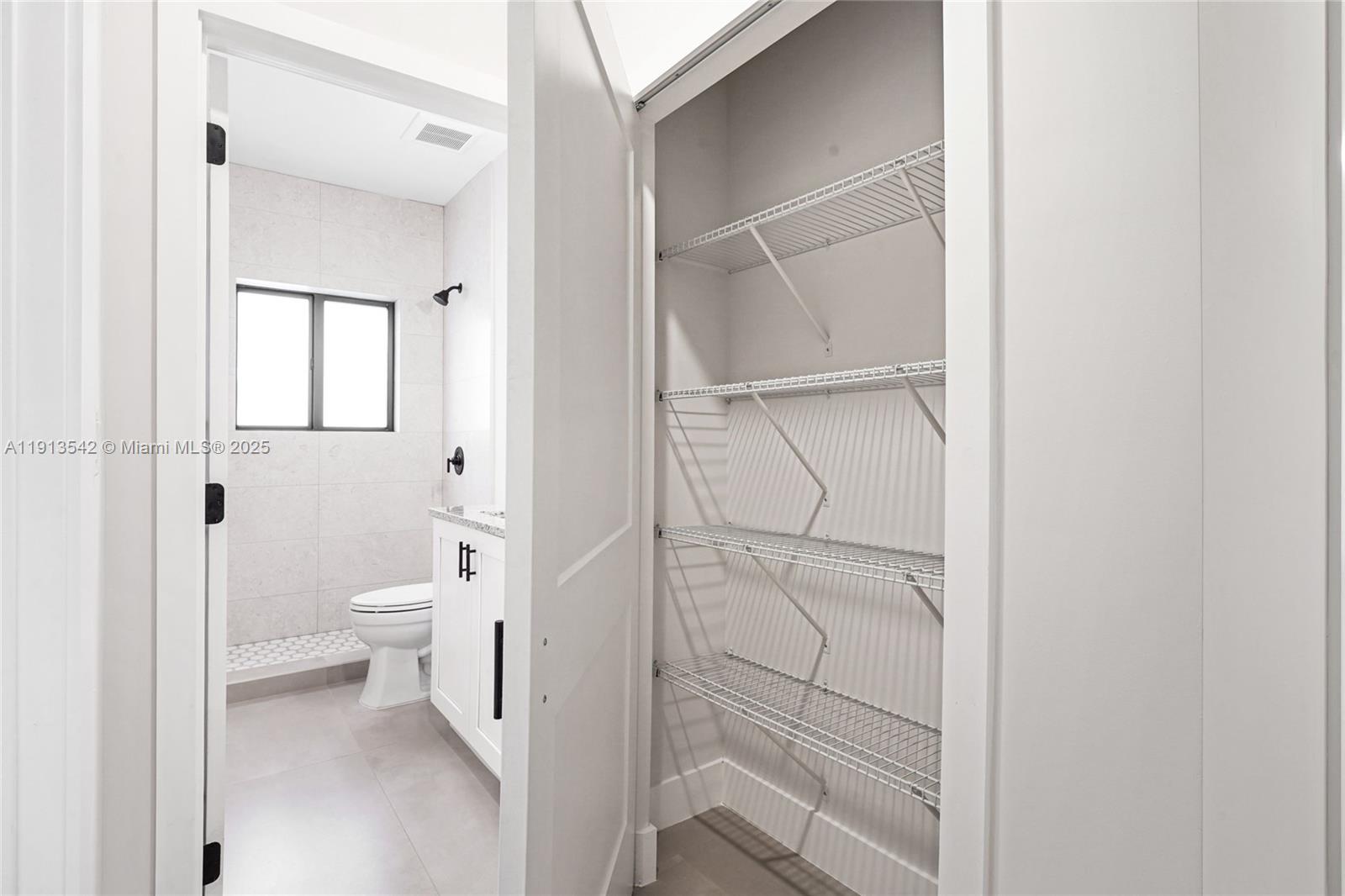 INGLESIDE PARK - Residential Lease