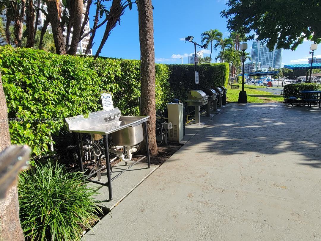 OLYMPUS CONDO PHASE - Residential