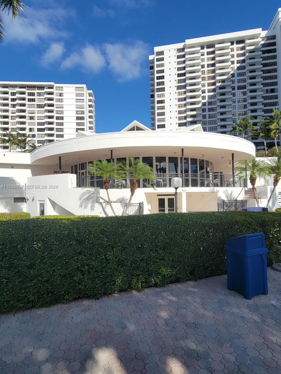 OLYMPUS CONDO PHASE - Residential