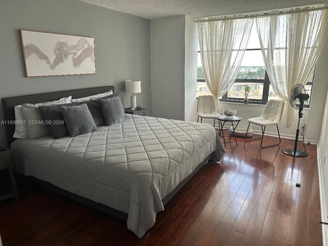 OLYMPUS CONDO PHASE - Residential