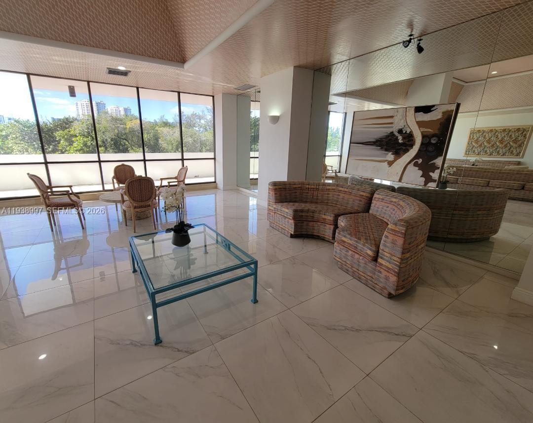 500 Three Islands Blvd 709