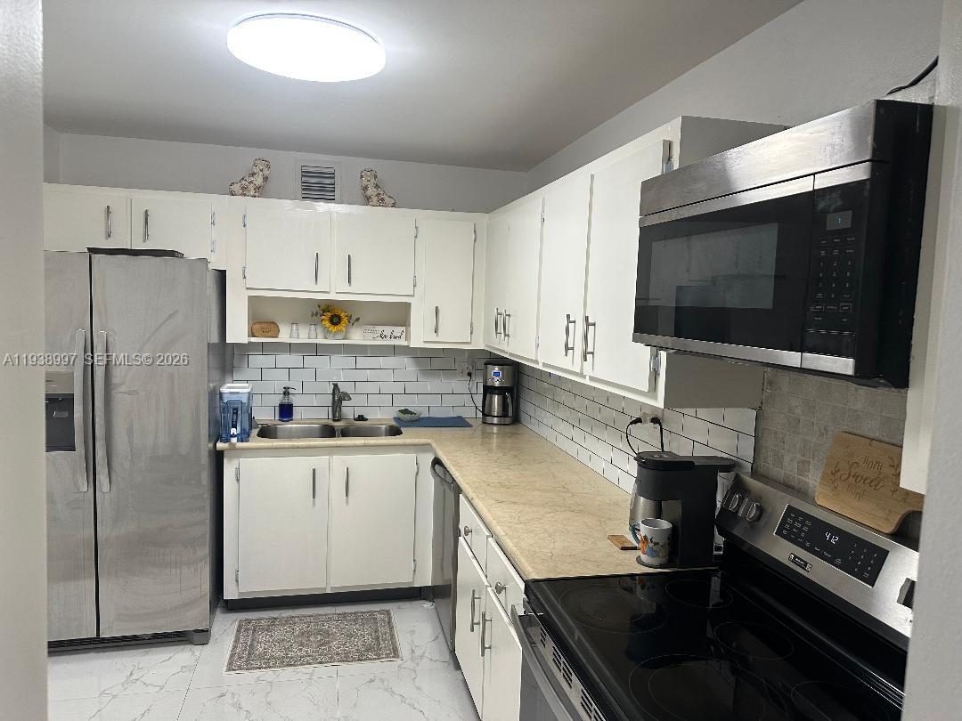 OLYMPUS CONDO PHASE - Residential