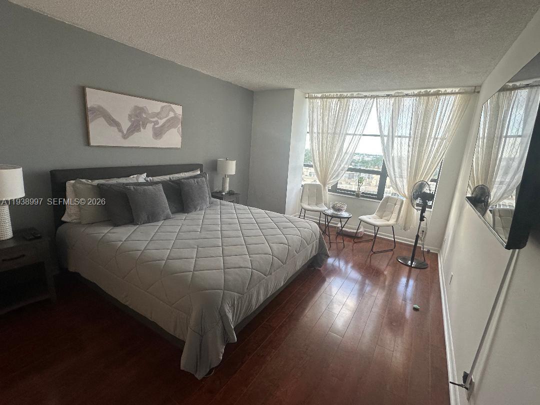 OLYMPUS CONDO PHASE - Residential