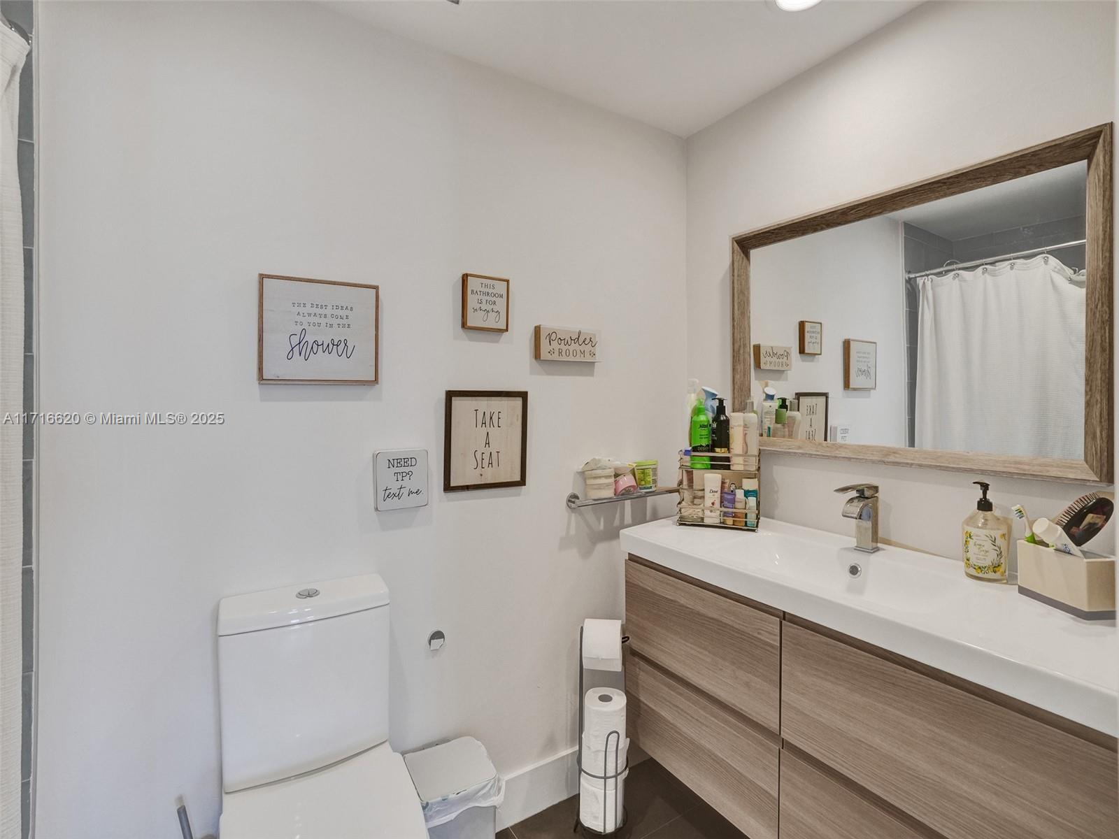 HILLCREST EAST NO 24 COND - Residential