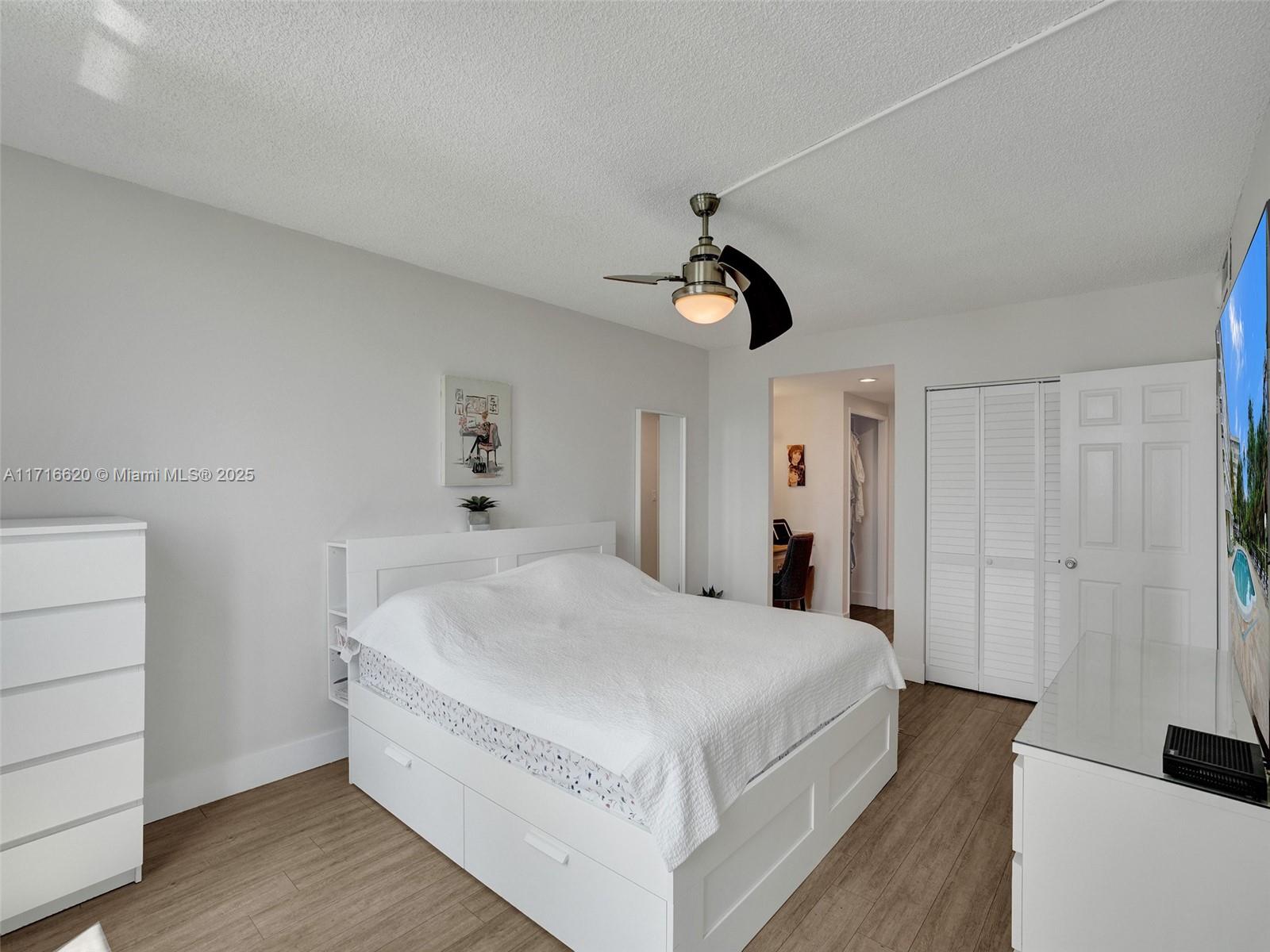 HILLCREST EAST NO 24 COND - Residential