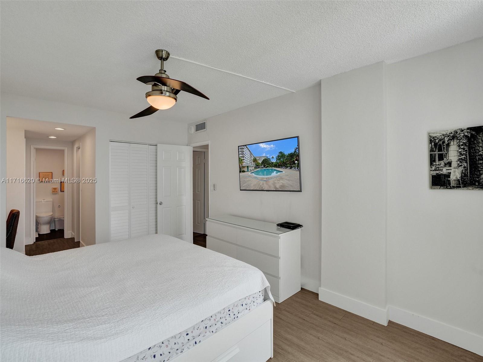 HILLCREST EAST NO 24 COND - Residential