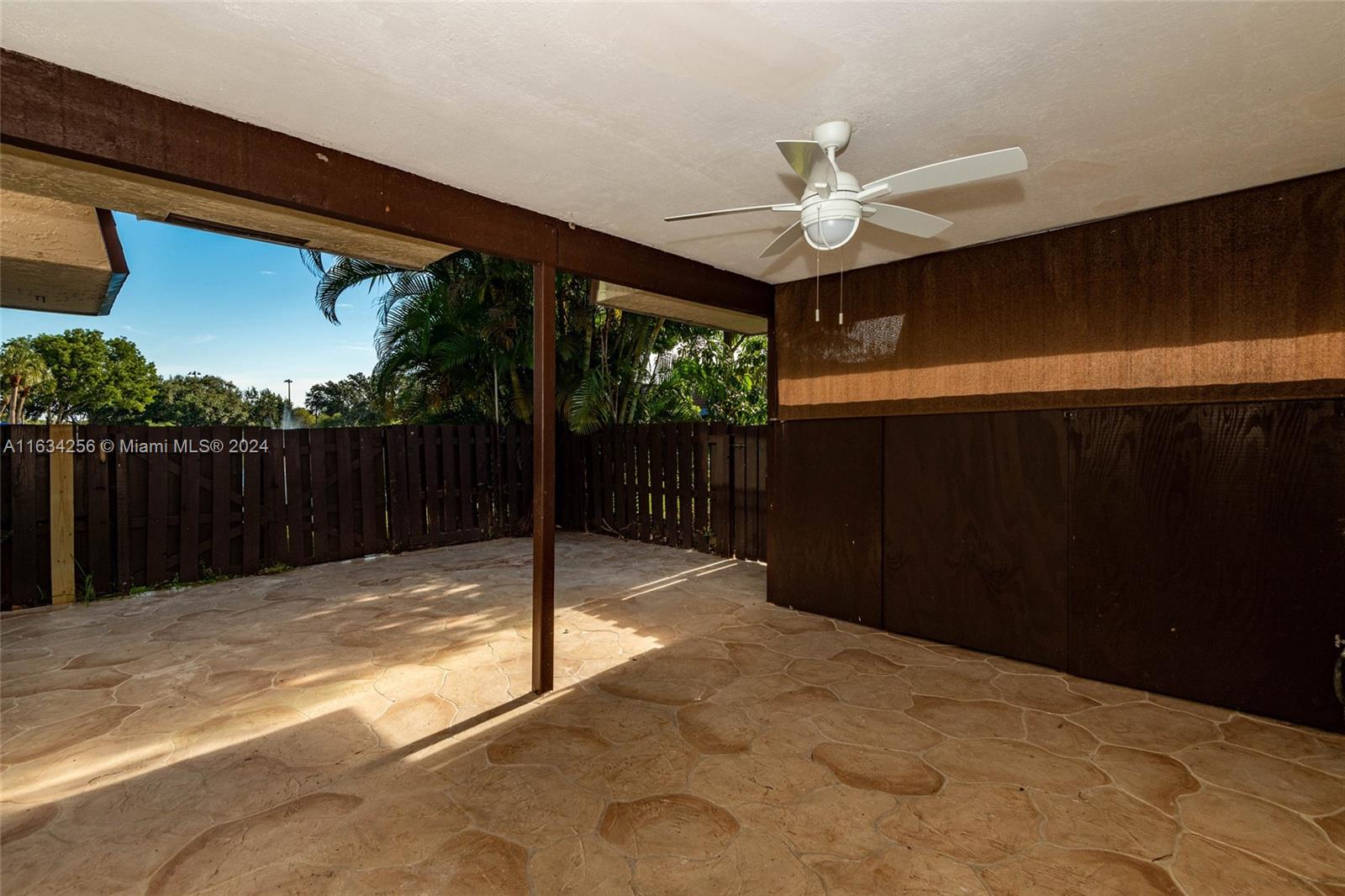 PARKSIDE - Residential