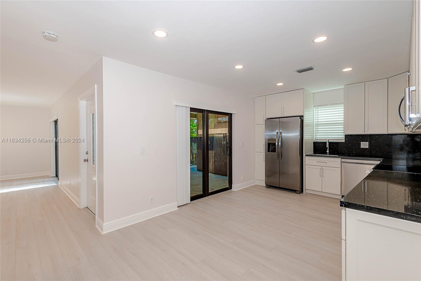 PARKSIDE - Residential