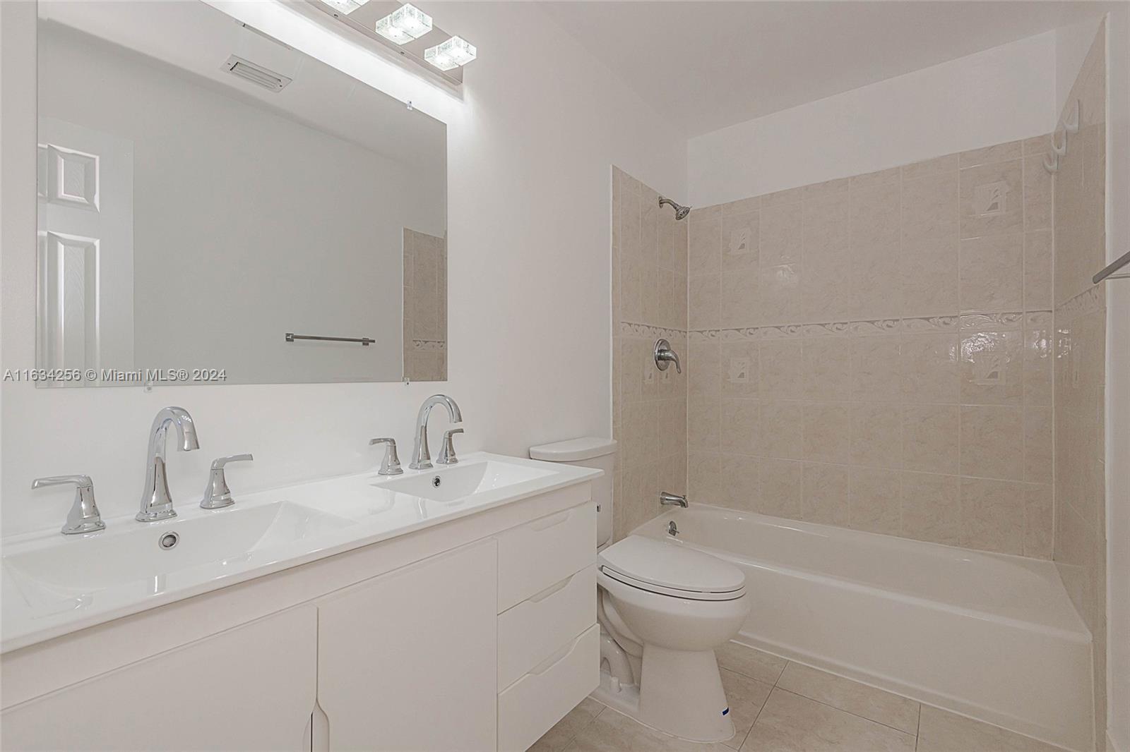 PARKSIDE - Residential