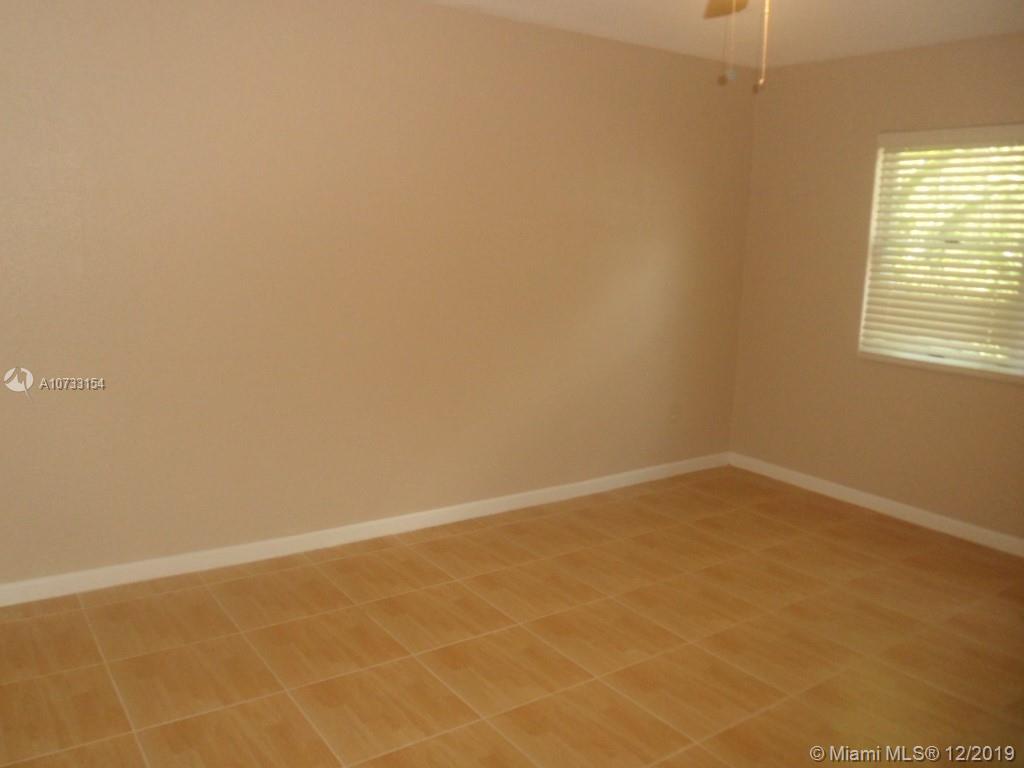 COUNTRY WALK SEC 3 - Residential