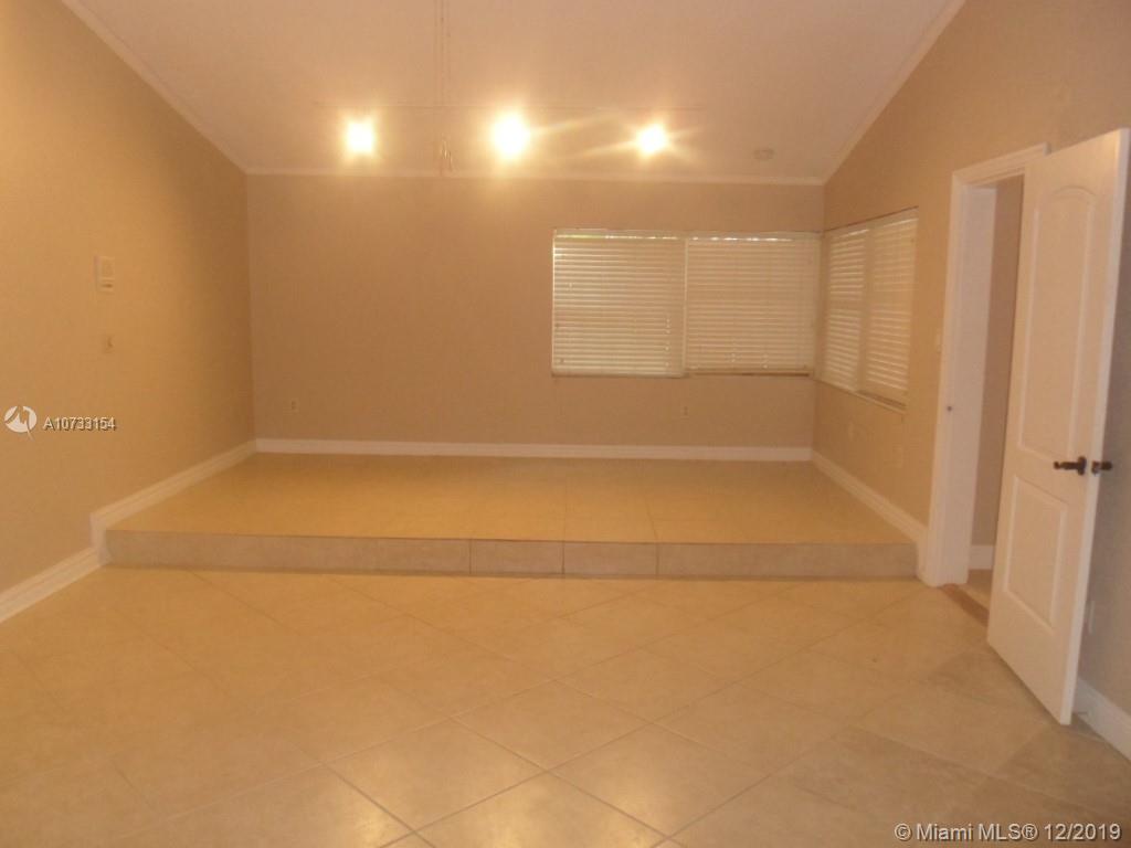 COUNTRY WALK SEC 3 - Residential