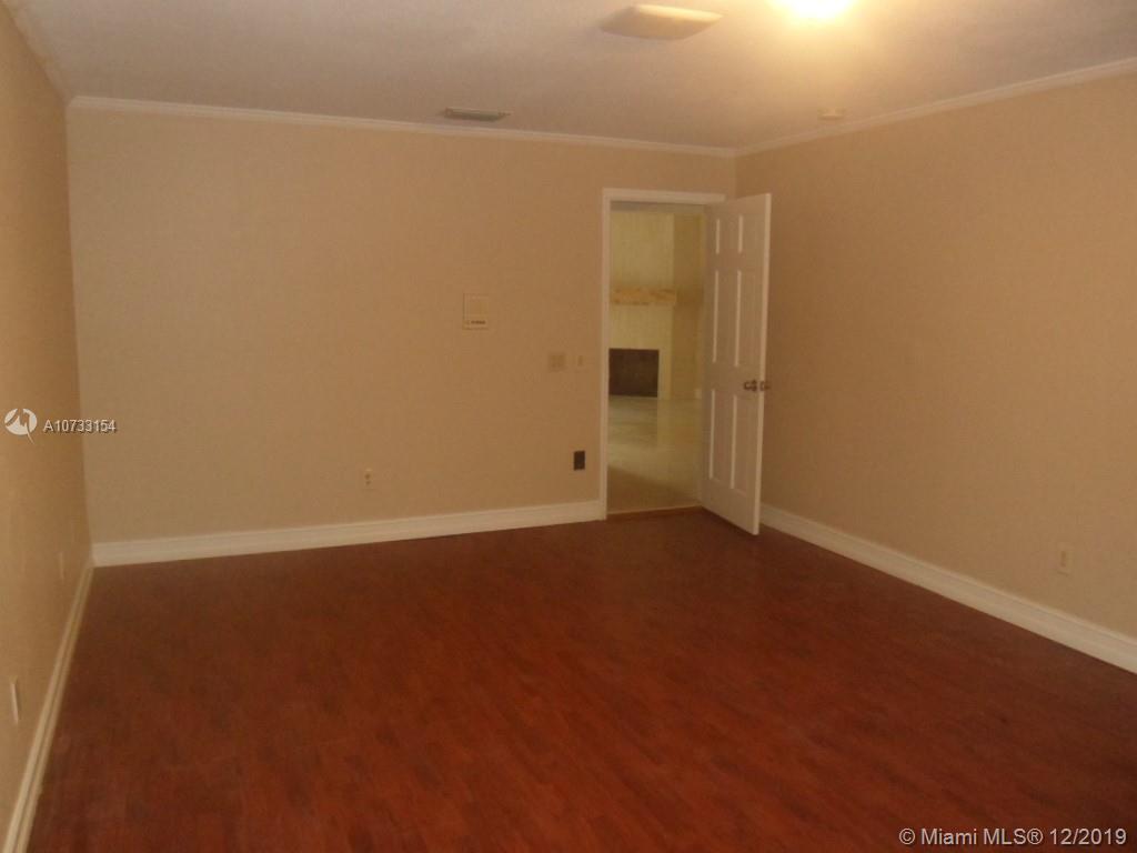 COUNTRY WALK SEC 3 - Residential