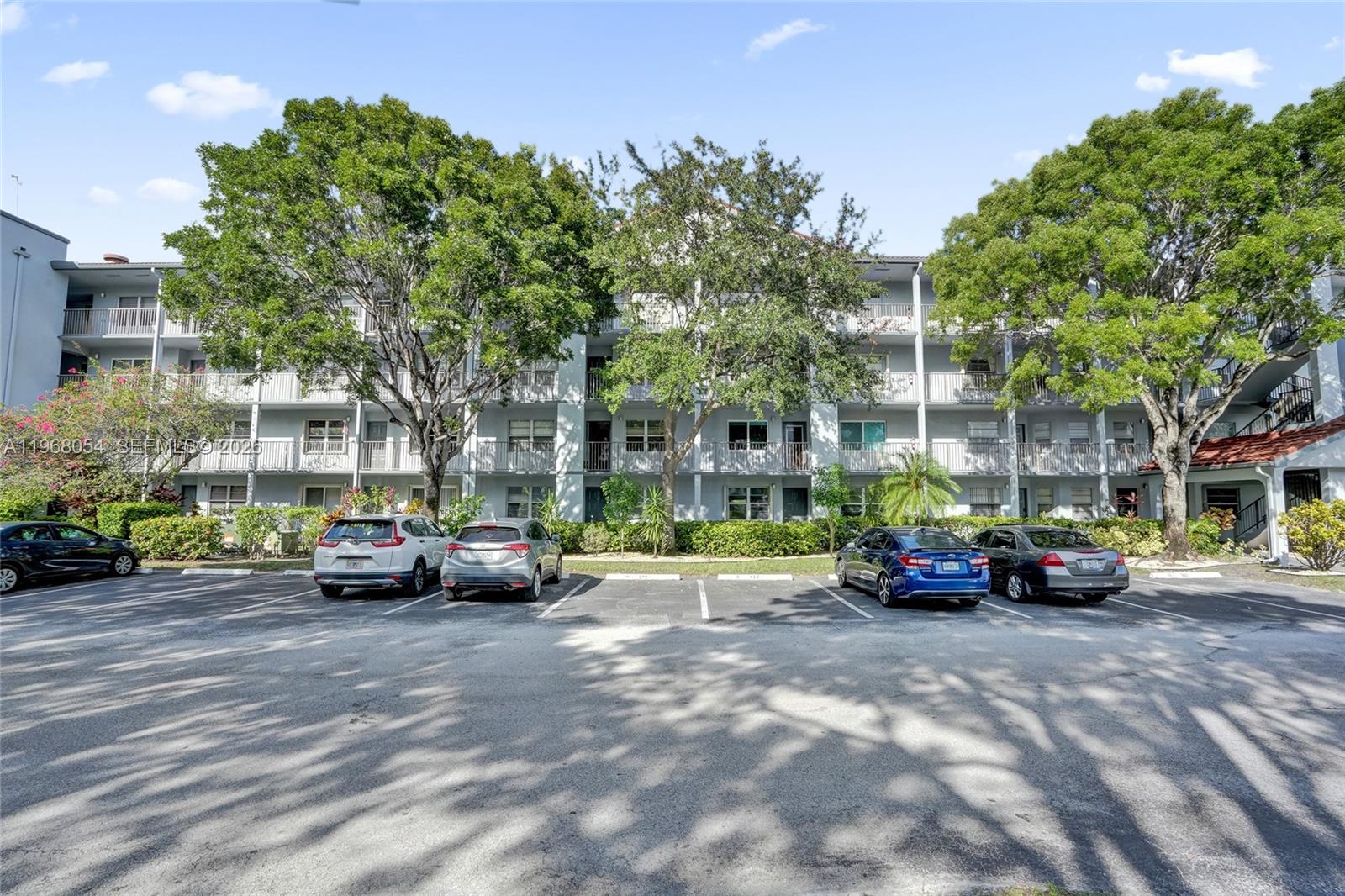 CAMBRIDGE AT CENTURY VILL - Residential