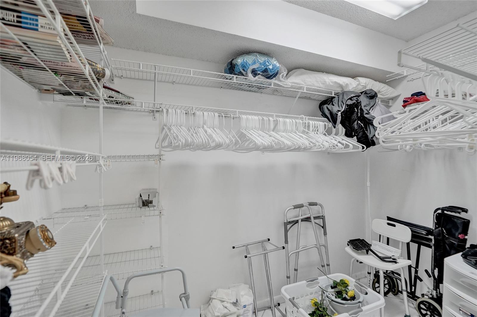 CAMBRIDGE AT CENTURY VILL - Residential