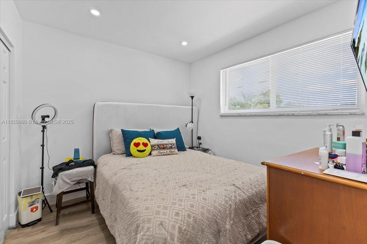 PALM SPRINGS SEC 4 - 5TH - Residential