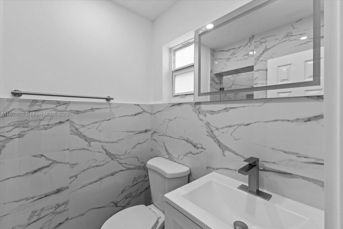 PALM SPRINGS SEC 4 - 5TH - Residential