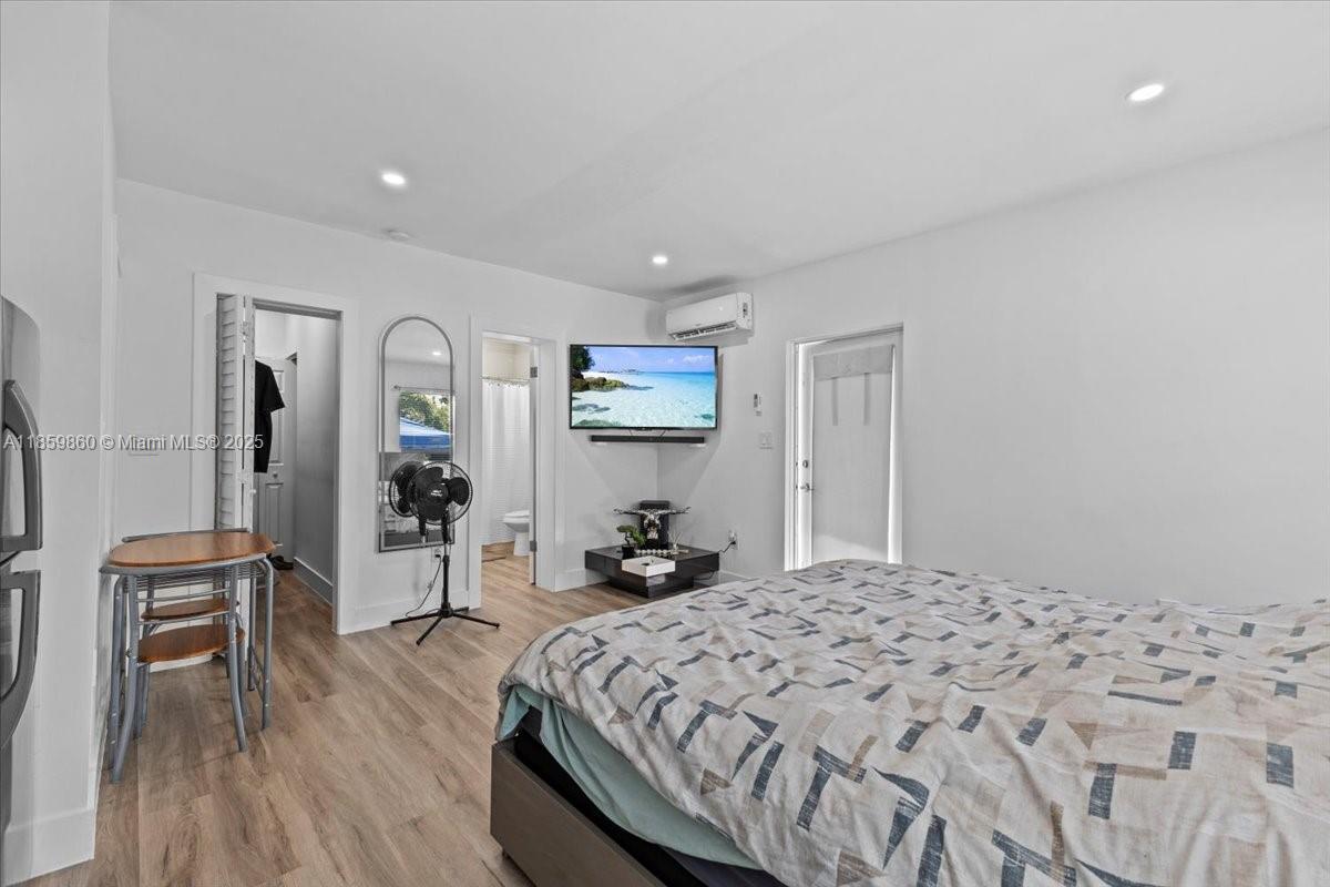 PALM SPRINGS SEC 4 - 5TH - Residential