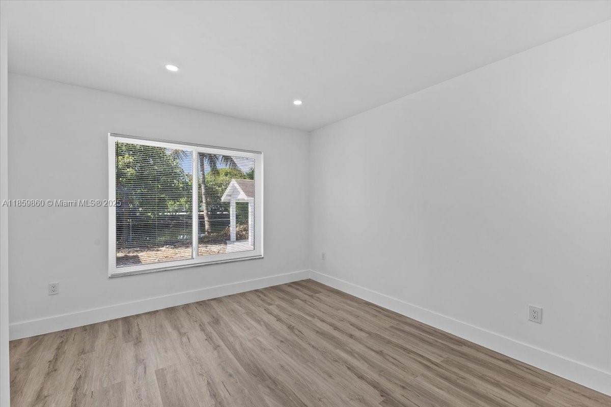 PALM SPRINGS SEC 4 - 5TH - Residential