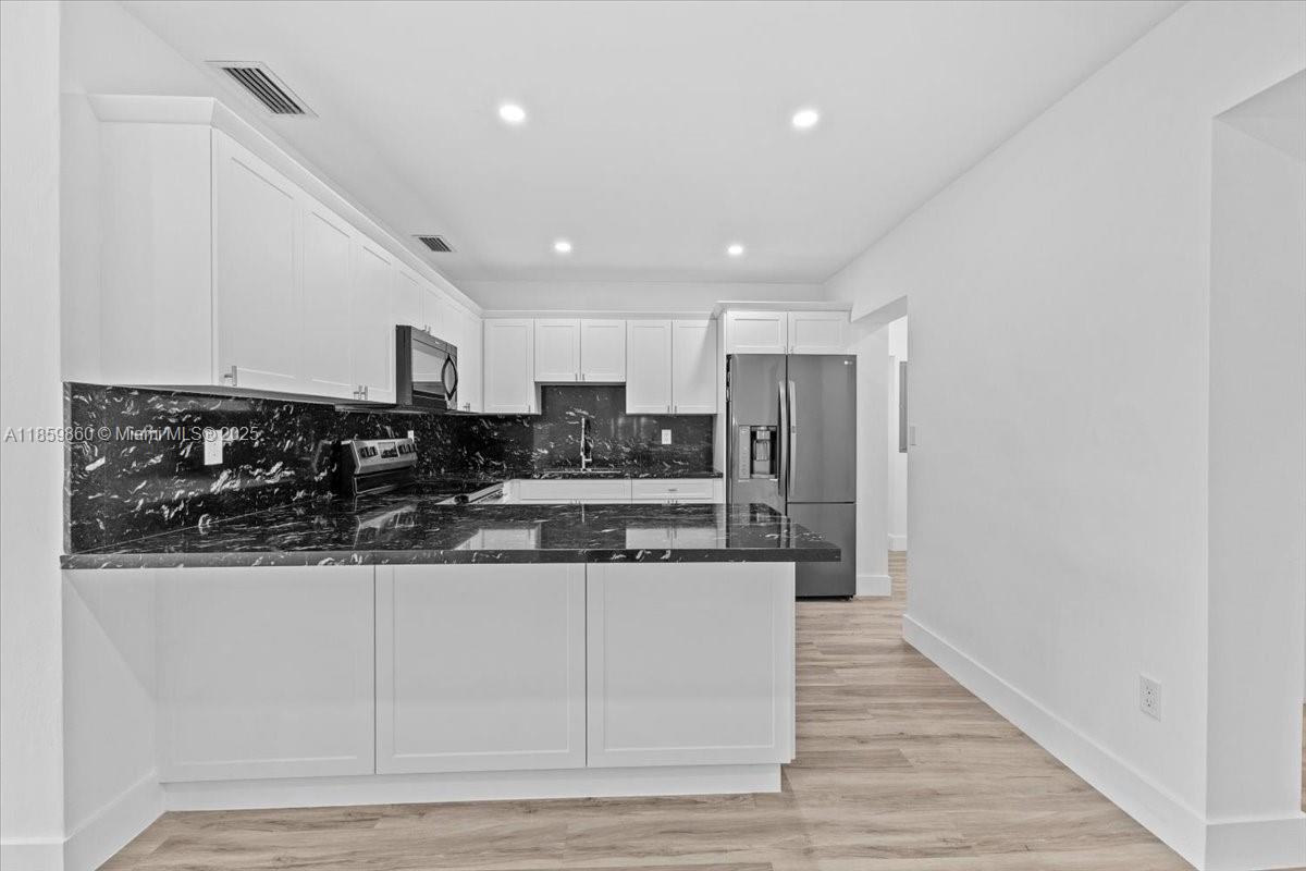 PALM SPRINGS SEC 4 - 5TH - Residential