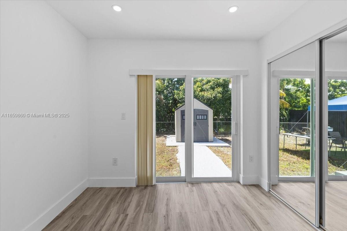 PALM SPRINGS SEC 4 - 5TH - Residential