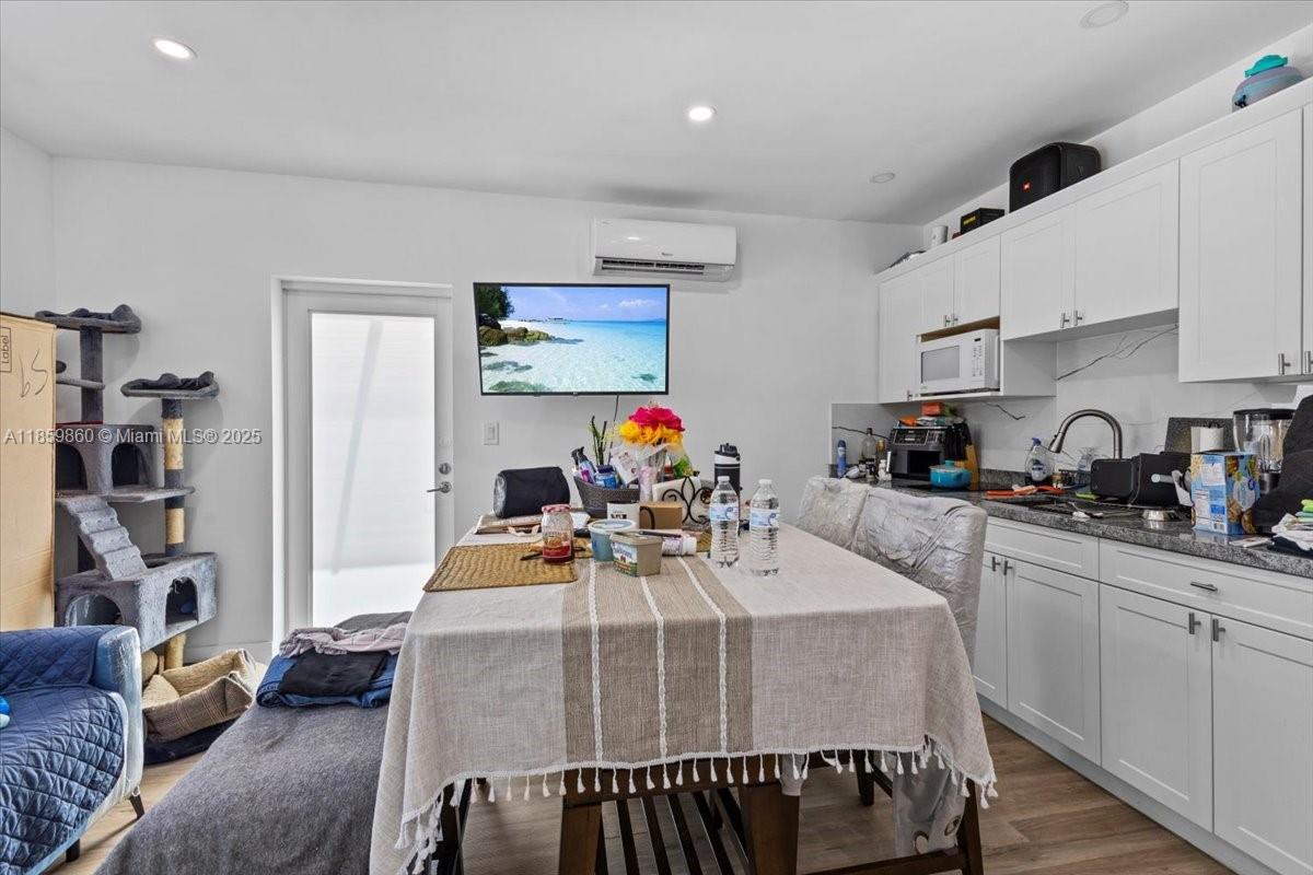 PALM SPRINGS SEC 4 - 5TH - Residential