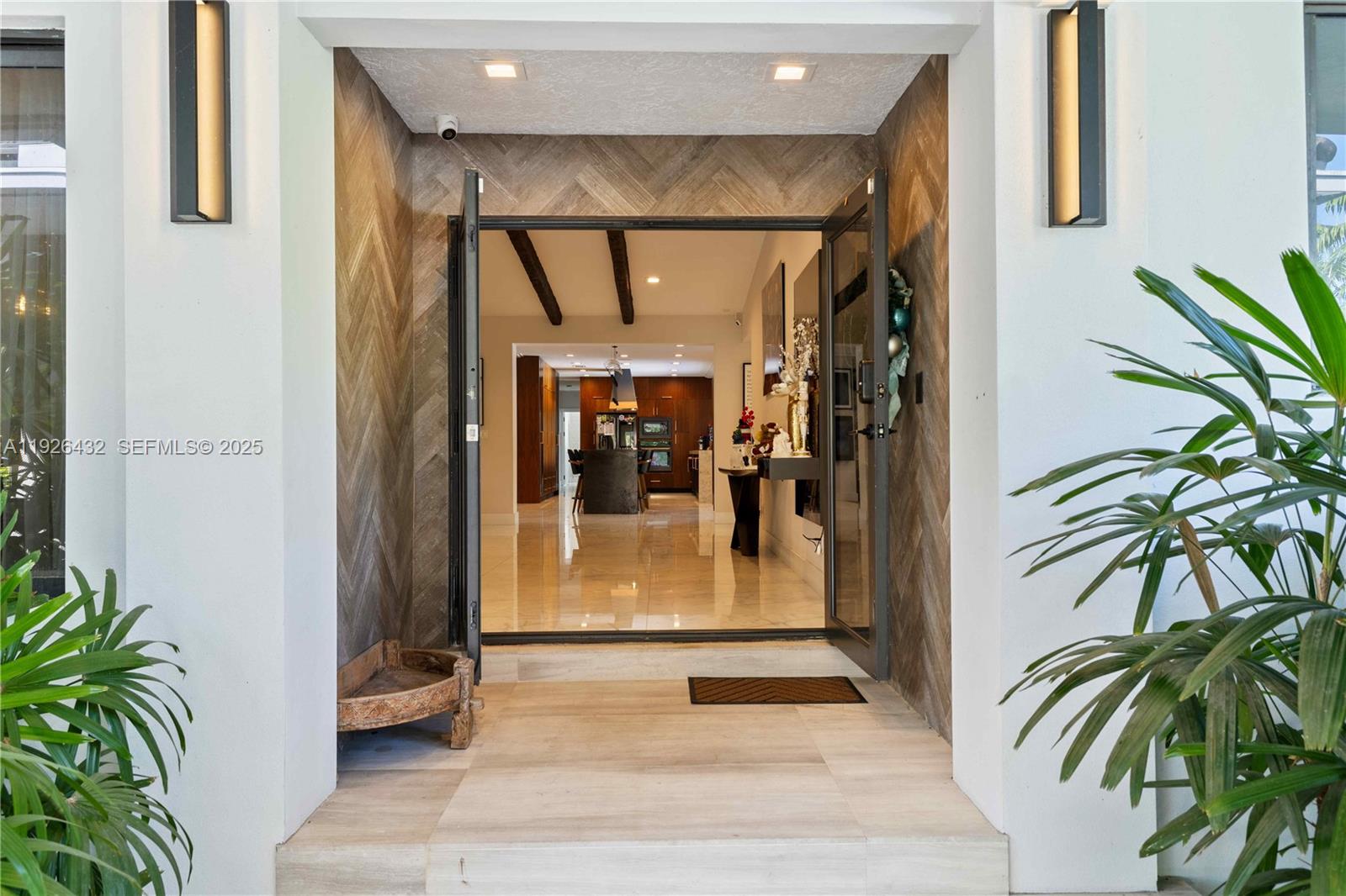 6 55 40 1.02 AC - Residential Lease