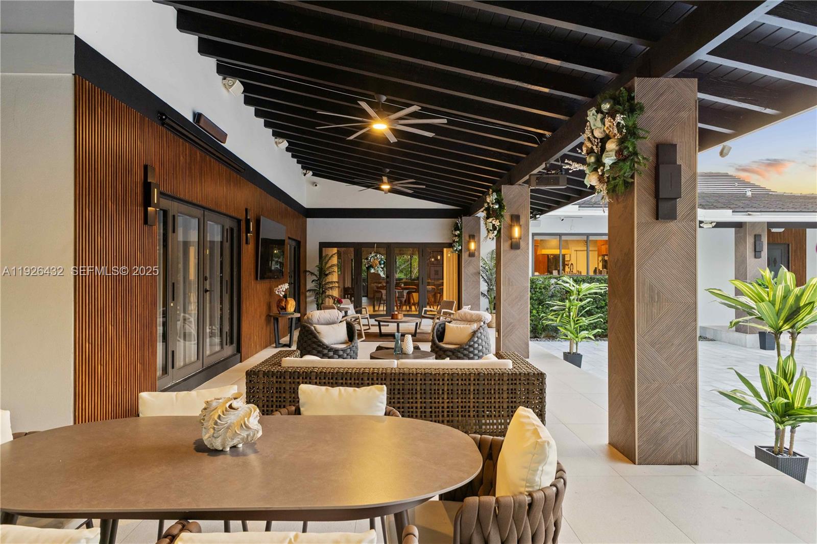 6 55 40 1.02 AC - Residential Lease