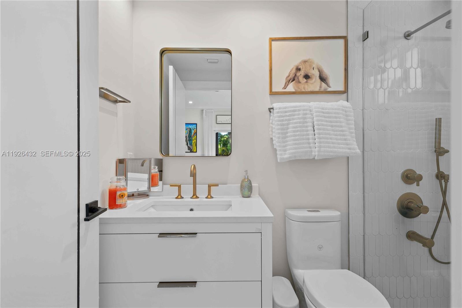 6 55 40 1.02 AC - Residential Lease