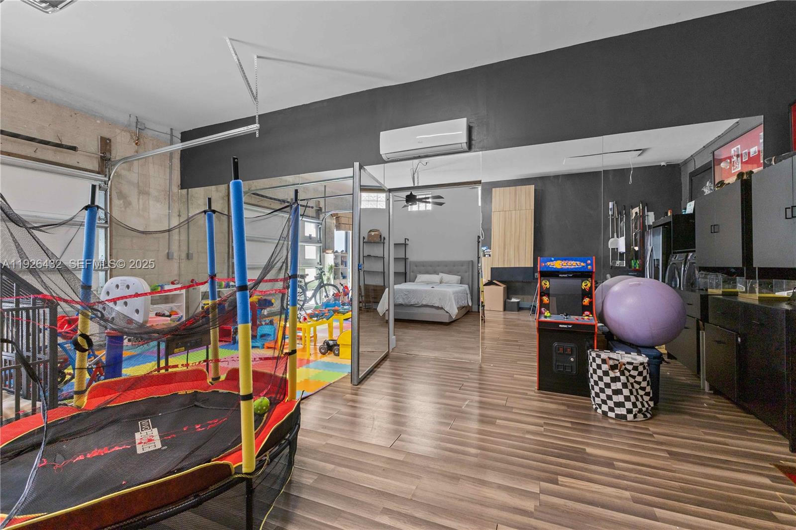 6 55 40 1.02 AC - Residential Lease